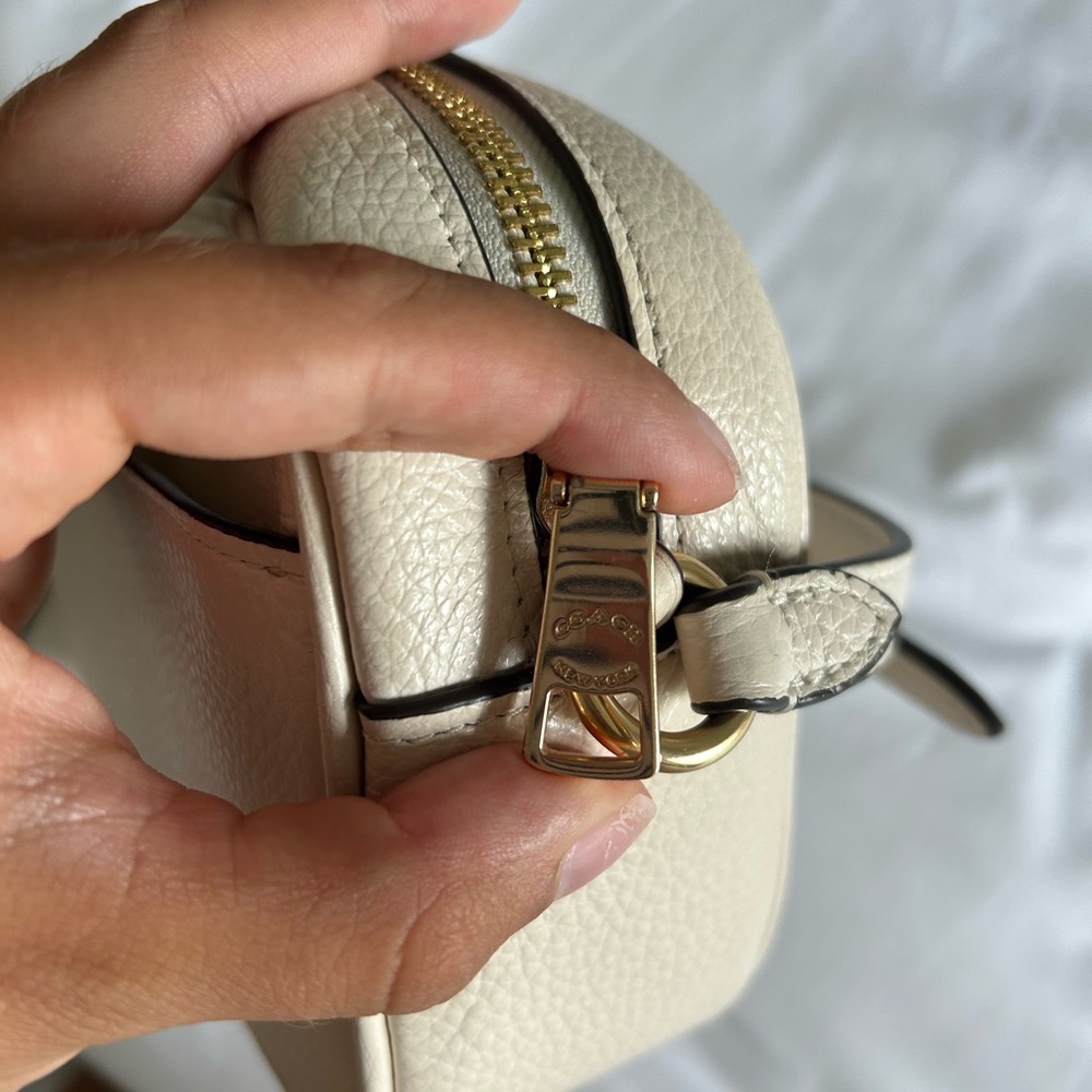 Coach Ivory Crossbody Bag - Picture 4 of 7